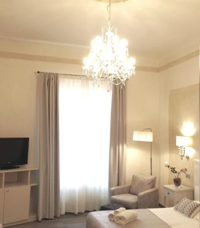 Hotel Palagi Pietrasanta 3*,