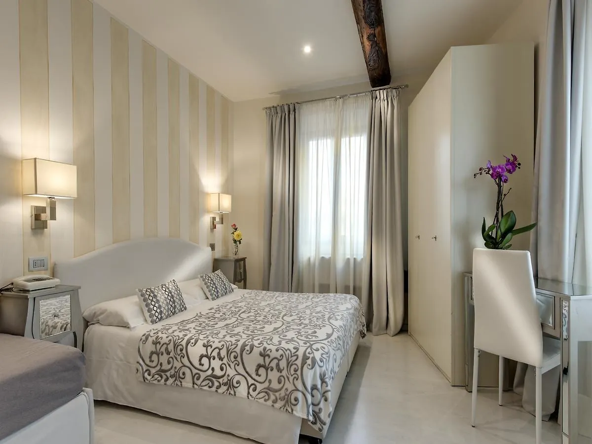 Hotel Palagi Pietrasanta 3*,  Italy